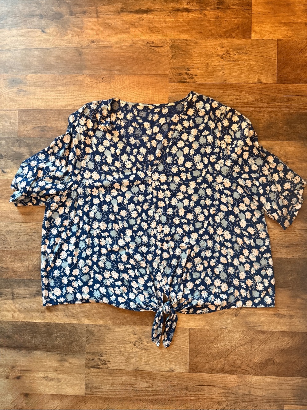 Floral Tie-Front Women's Top in Navy and White